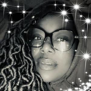 Meet your Posher, Vicki